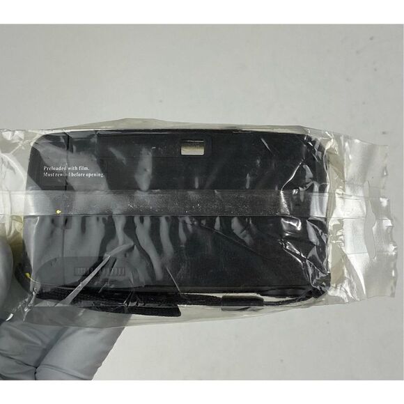 NOS Snap Sights Point & Shoot Film Camera 28mm Aspherical Lens Yellow Rare Japan - Picture 4 of 5